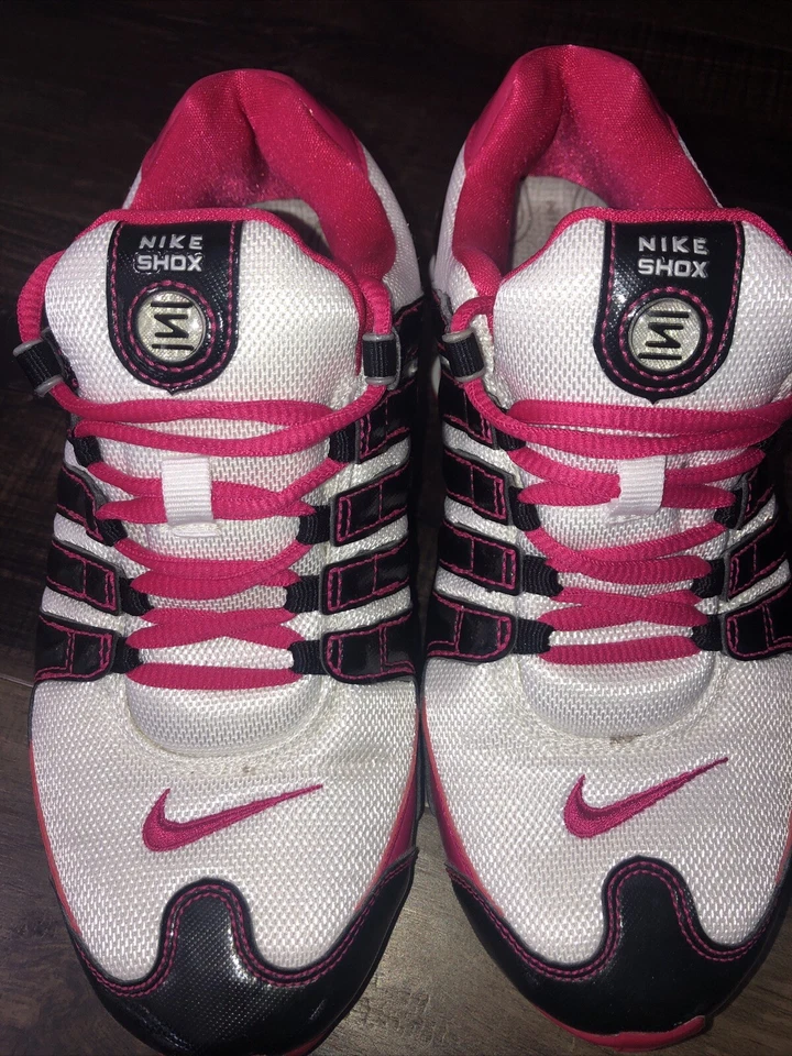 ДЕФЕКТНЫЙ Nike Shox NZ NIKEiD 445485992 женские туфли Sz 75 черный Hot Pin G3D - Изображение 2 из 4