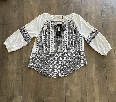 Anthropologie Akemi + Kin Women's Size S Embroidered Boho Blouse Top Cottagecore