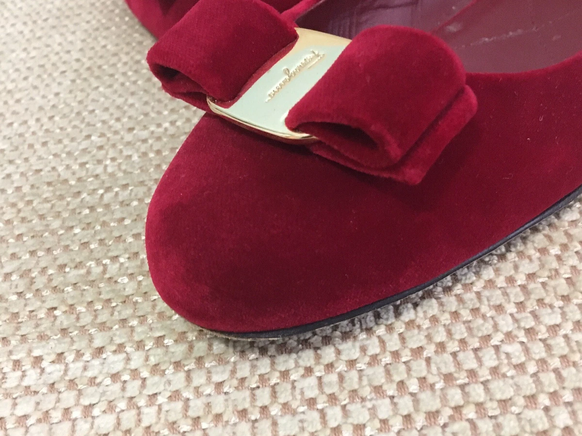 Velvet red shoes outlet