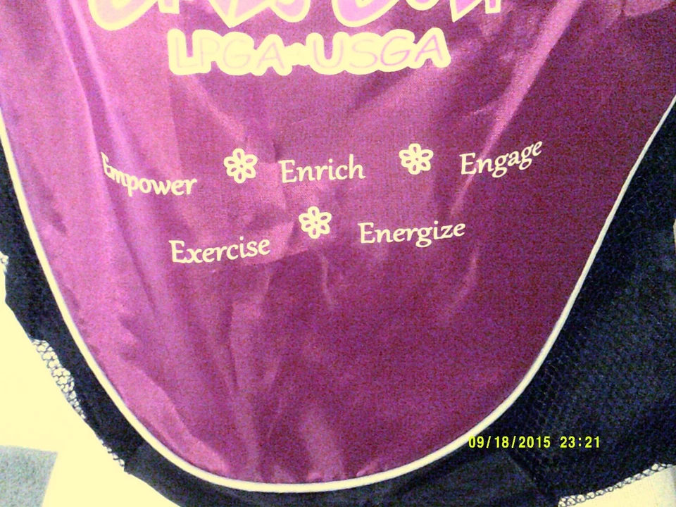 Mochila "GIRLS GOLF" Mujer Cordón Malla Fucsia/Negro Barker Gear 16X12" Foto 2 de 4