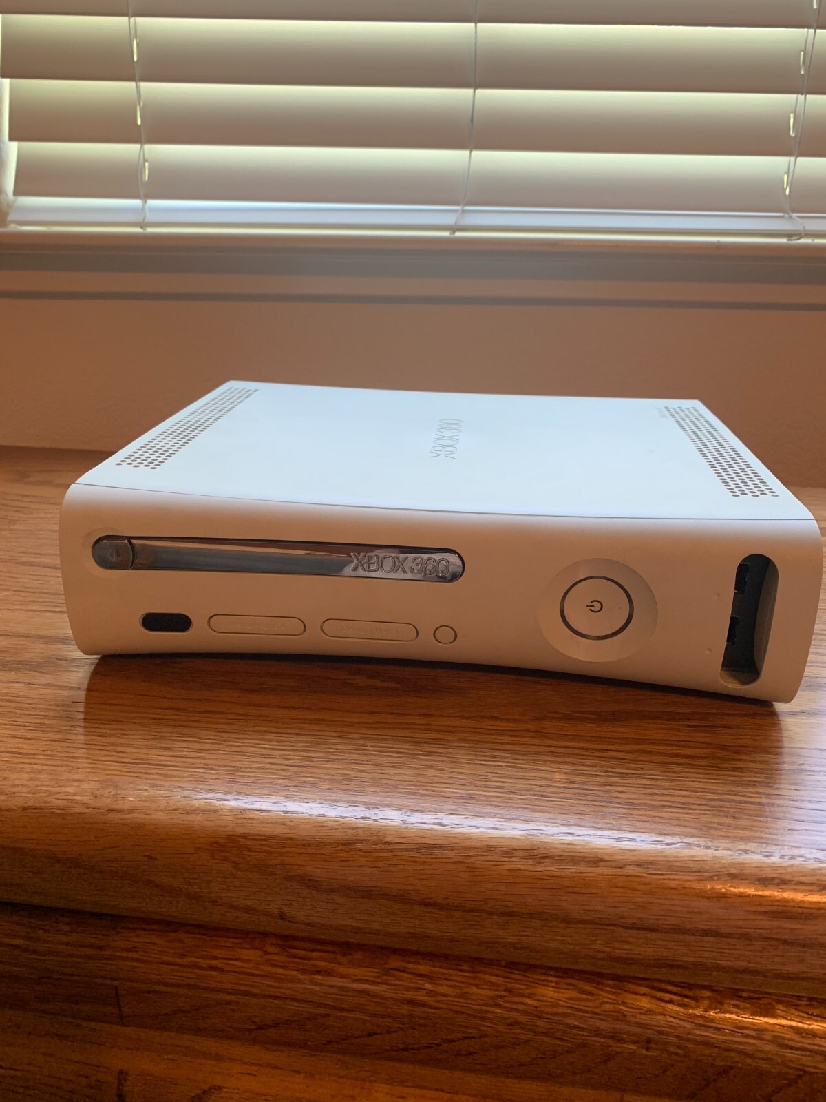 Microsoft Xbox 360 White Console Only - For Parts or Repair - RROD! Has ...
