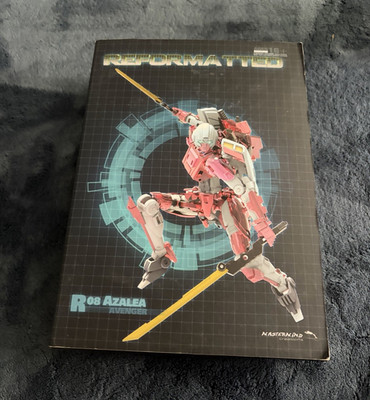 Mastermind Creations Reformatted R-08 Azalea Arcee transformers complete 