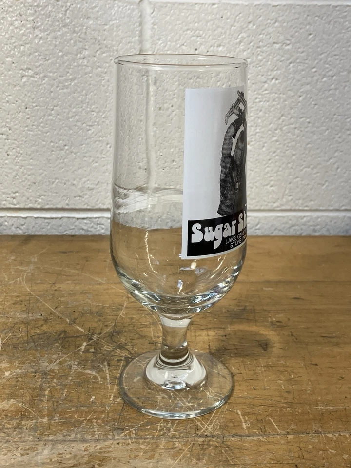 De colección Sugar Shack Bailarín Masculino Tallo Vidrio Lago Ginebra WI Stone Park nunchaku Foto 3 de 4