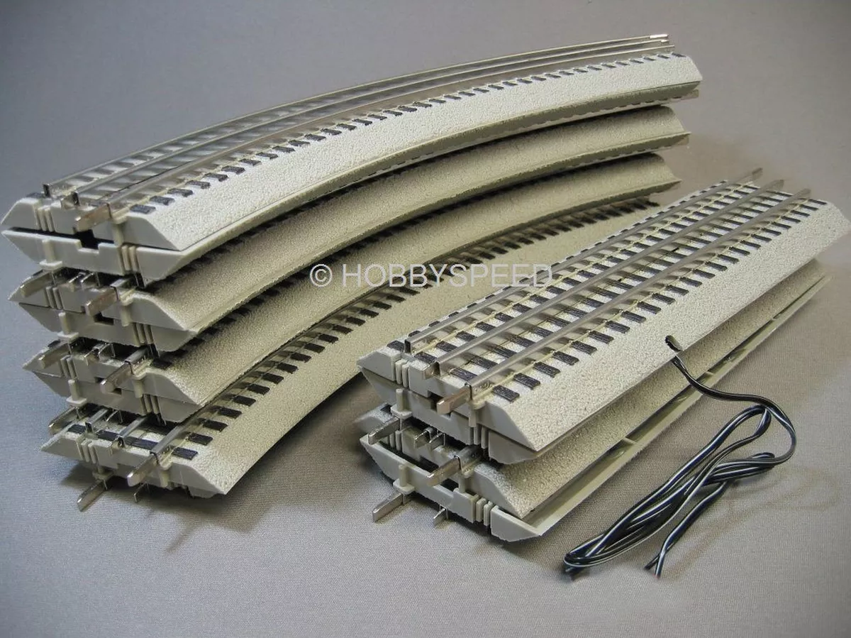 LIONEL FASTRACK 40x60 OVAL TRAIN TRACK SET fasttrack design table