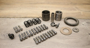99-07 2002 02 Suzuki Hayabusa GSX1300R Misc Clutch Bolts Hardware Springs Gear