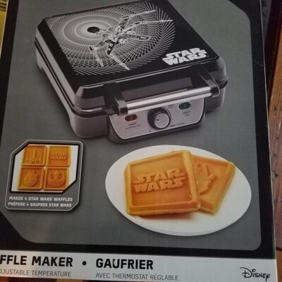 Star Wars Waffle Maker 4 Slice Black Kitchen Breakfast Kids Novelty Appliance