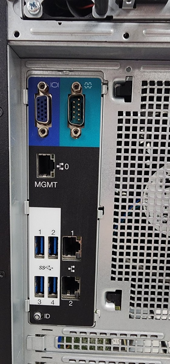 Lenovo ThinkServer TS460 Intel Xeon E3-1230 v5, 8GB DDR4 Lenovo ThinkServer TS460 Intel Xeon E3-1230 v5, 8GB DDR4