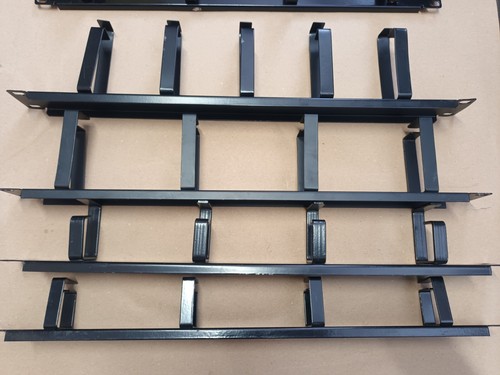 Lot de 13 x Barres de Gestion de Câble 1U 19" Montage en Rack Rangement de Câble 4/5 Anneau - Photo 7/8