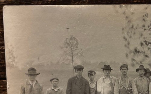 FOTO RPPC cazadores o fiesta de búsqueda? Pinzas para bañera riffles para hombre herradura c1910 ODD - Imagen 6 de 10