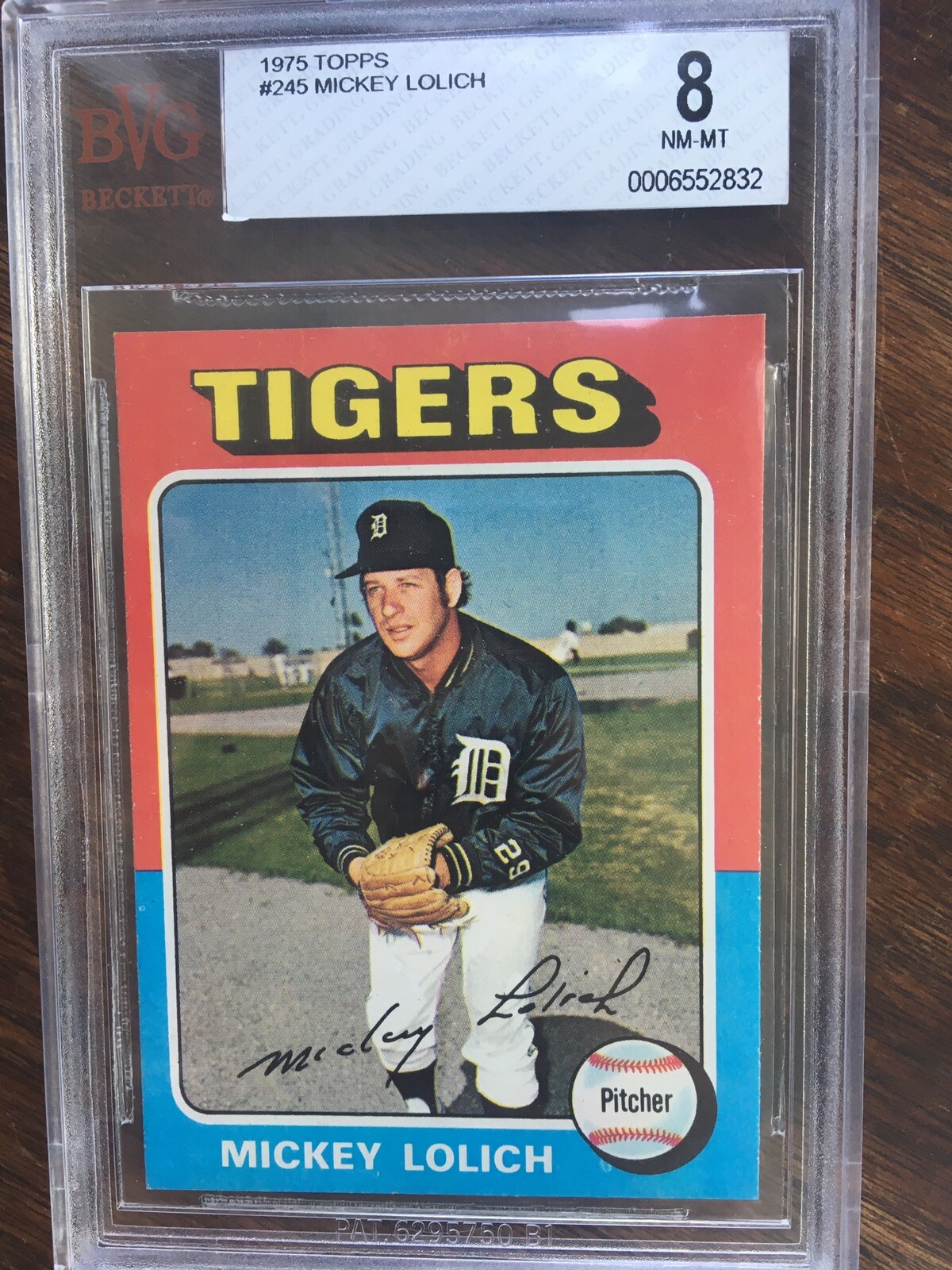 1975 Topps #245 Mickey Lolich BVG 8 NM-MT Tigers
