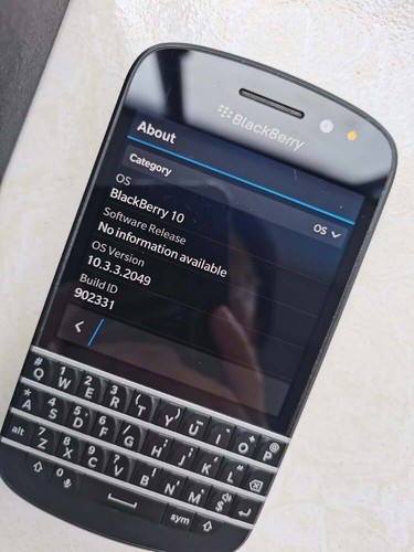 BlackBerry Q10 - Unlocked 8MP 4G 16GB GPS OS10 Cellphone (Fully Function) - 第 9/16 張圖片
