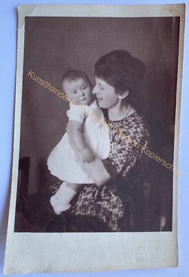 orig. Photo postcard Delmenhorst mother child around 1925
