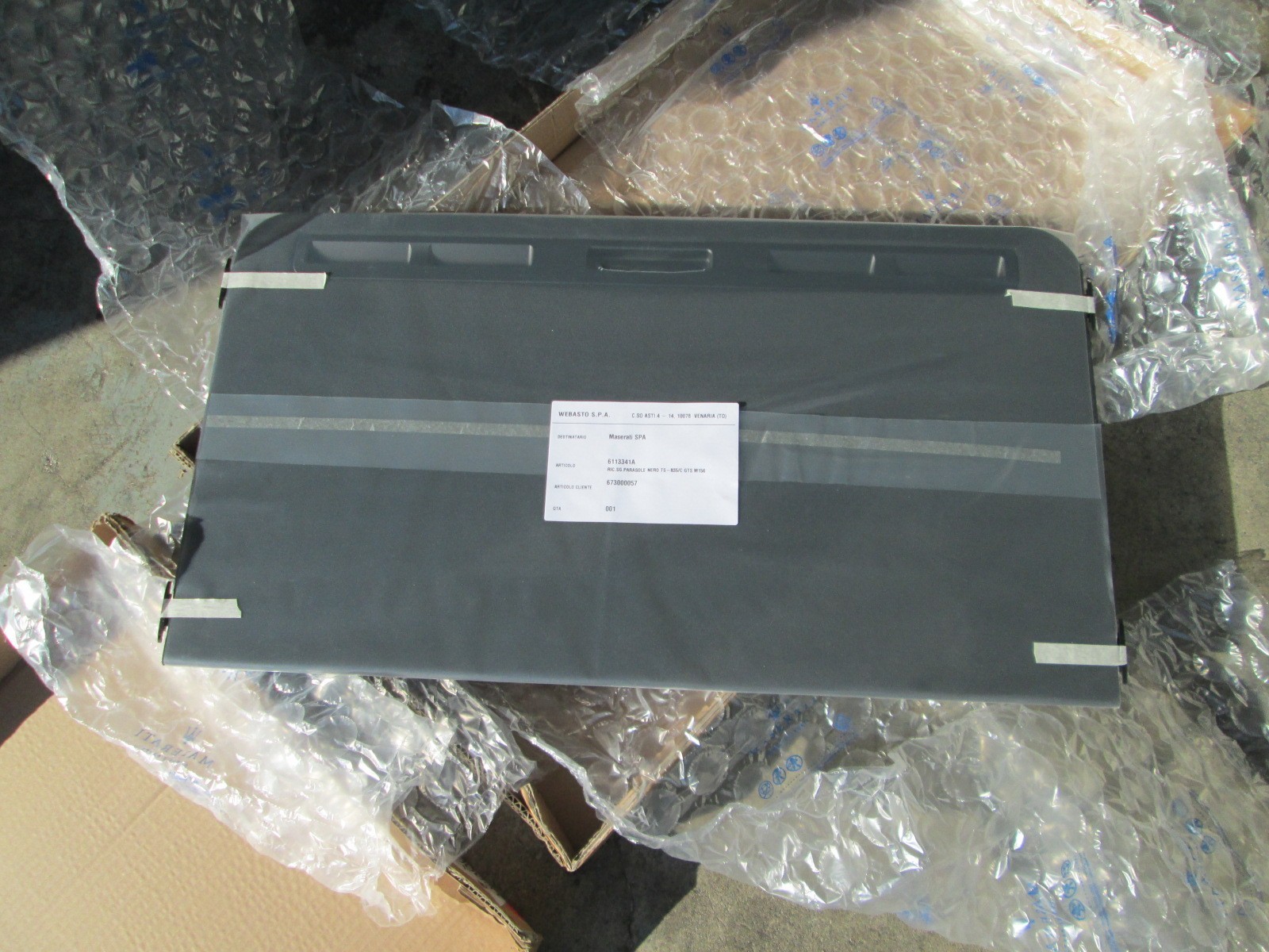 Maserati Quattroporte Ghibli - Sunroof Sun Visor - Black - NEW  # 673000057