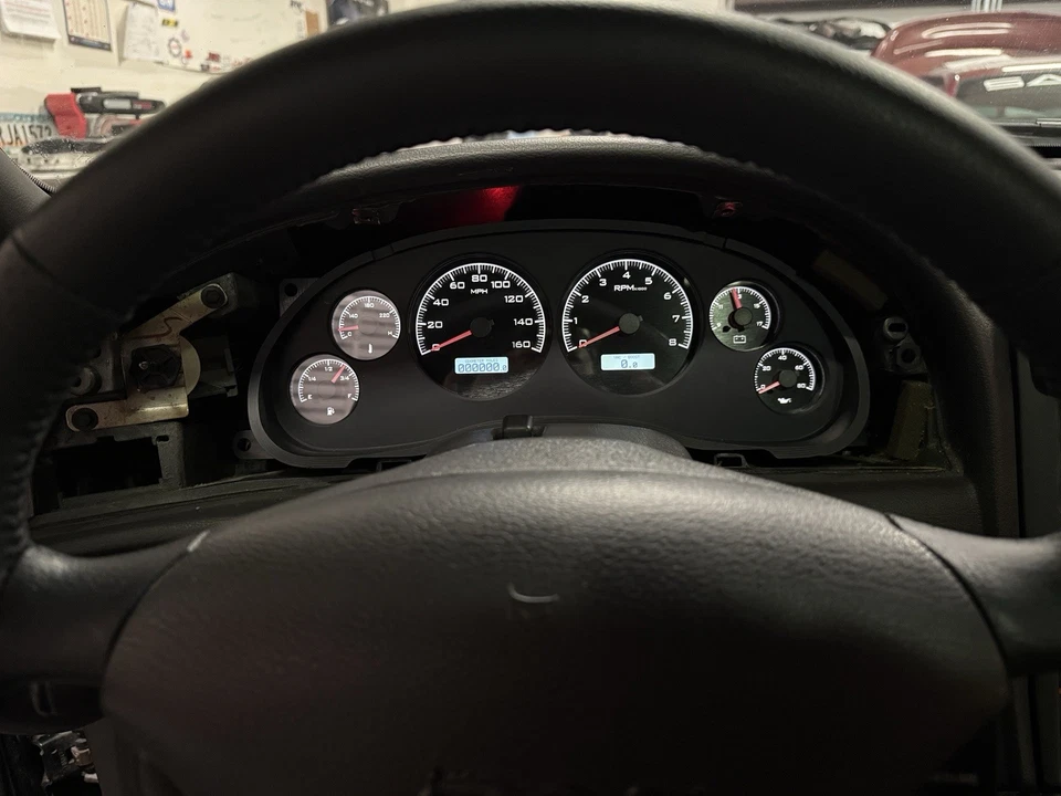 Dakota Digital 94-04 Ford Mustang Negro/Blanco Kit de Calibre LED VHX-94F-MUS-K-B Foto 3 de 4