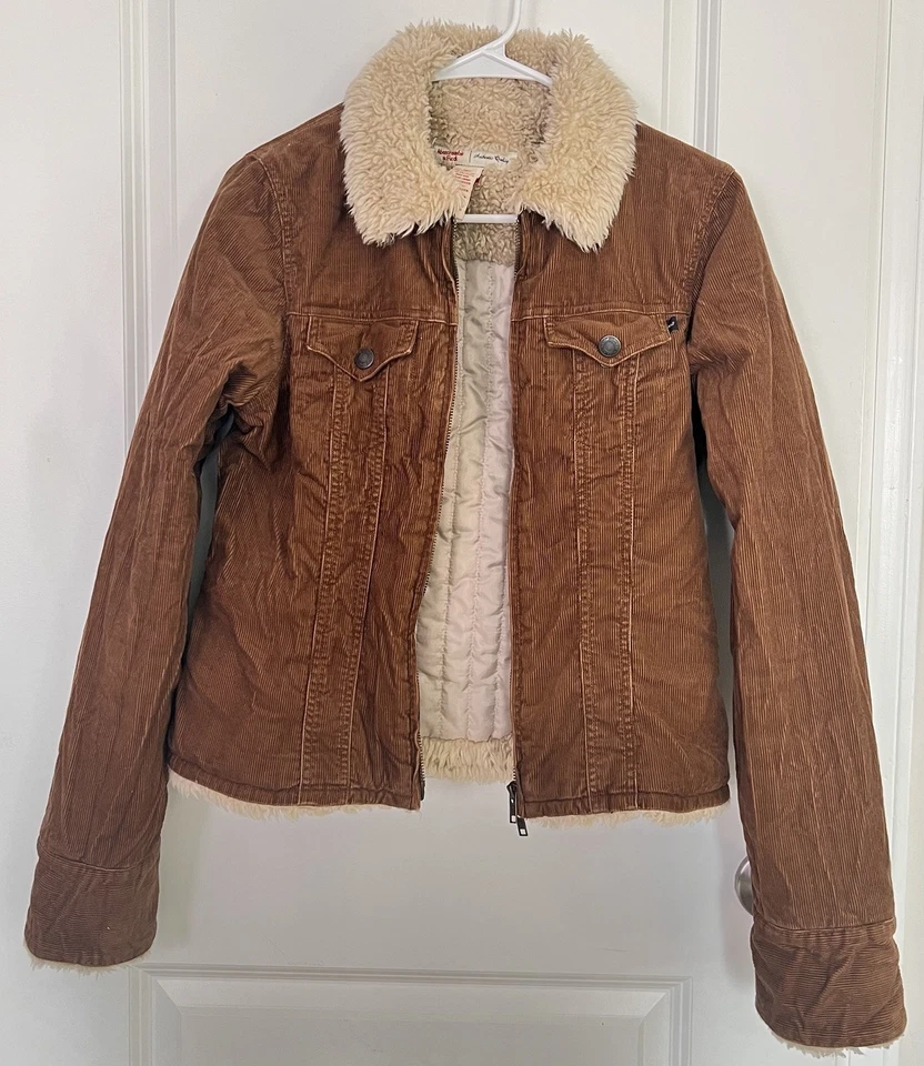 Chaqueta de pana Sherpa vintage Y2K Abercrombie & Fitch marrón para mujer mediana 1892” Foto 3 de 4