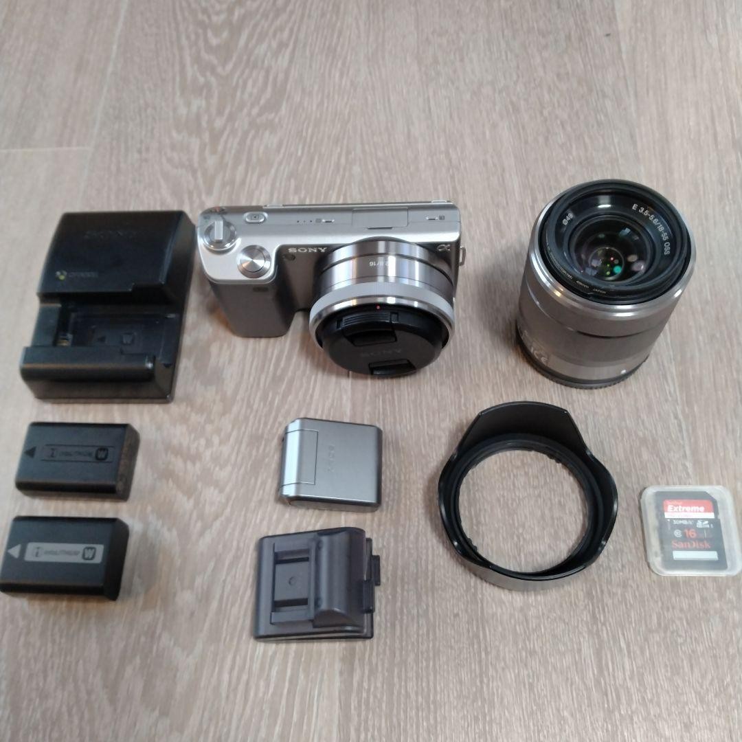 Sony Nex-5 Mirrorless Camera Silver with 2 Lenses Battery Charger Case