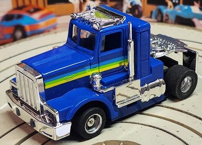 H0 Slotcar Racing Modellbahn ~~ Tyco Truck / Zugmaschine mit Fahrlicht #EBS1950