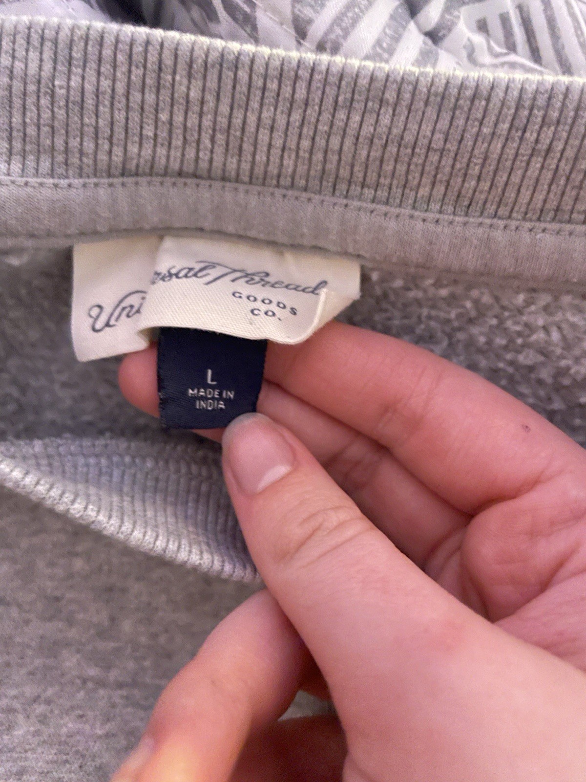 Universal Thread Gray Pullover Sweatshirt Women's… - image 1