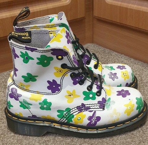 WOW! Vintage Floral Dr Martens Size 3 (Made in England) - 第 5/12 張圖片