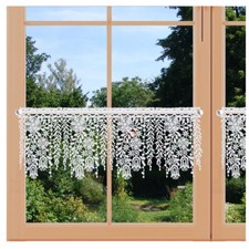 Stickerei-Scheibengardine Ella Frühlingsblumen in weiß aus Plauener Spitze