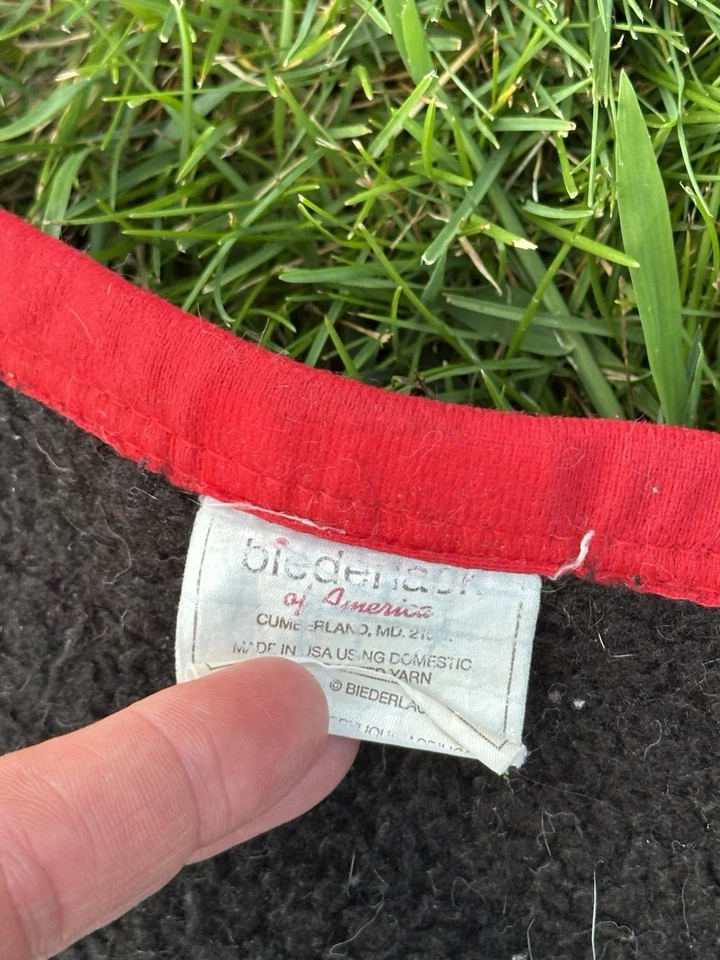 Manta De Colección Chicago Bulls 48x54 Biederlack EE. UU. Roja Negra Logo NBA Difícil de Encontrar Foto 3 de 3