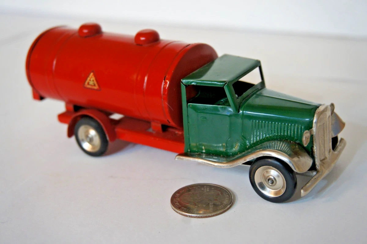 AW348 TRIANG MINIC TOYS 1/43 1:43 JOUET TOLE FRICTION AMBULANCE
