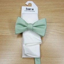 BAR III Mens Bow Tie Mint Green Textured Pre-Tied Bowtie  White Pockets Square