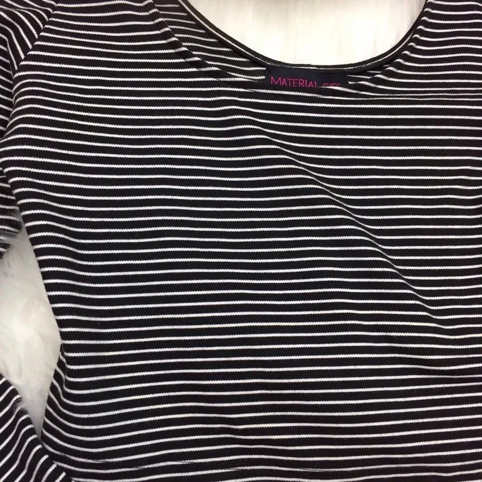 Top corto Material Girl XS mediano para mujer negro blanco a rayas manga larga  Foto 2 de 2