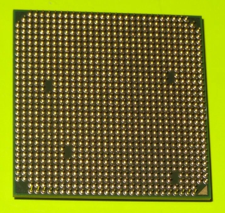 AMD Athlon 64 3000+ 1.8 GHz Processor ADA3000DIK4BI SOCKET 939 DESKTOP CPU  - Image 2 of 2