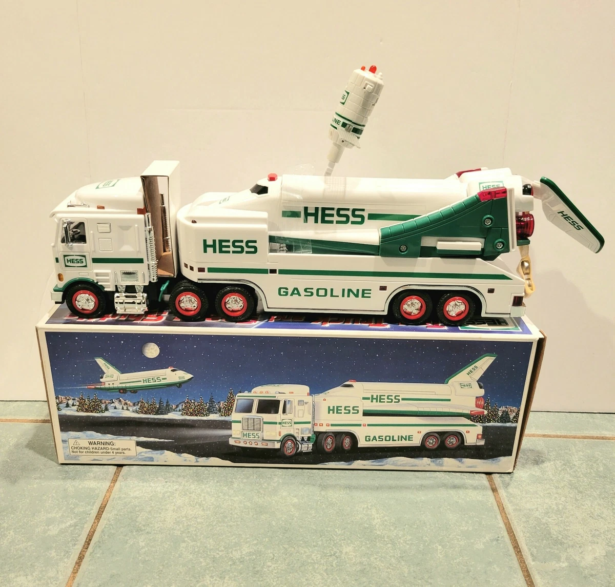 1999 hess toy truck hotsell and space shuttle with satellite
