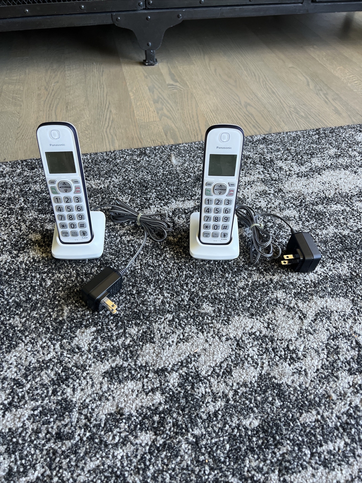 2 Panasonic KXTGDA51 (White) Handset Phone With Charger Base & Batteries eBay