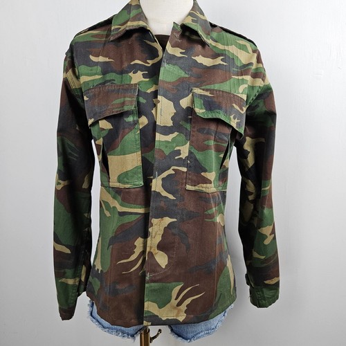 NUEVA Camisa Camuflada Reciclada Tricia Fix XS Bordada Boho Ejército Verde azulado ÚNICA NUEVA CON ETIQUETAS - Imagen 6 de 15