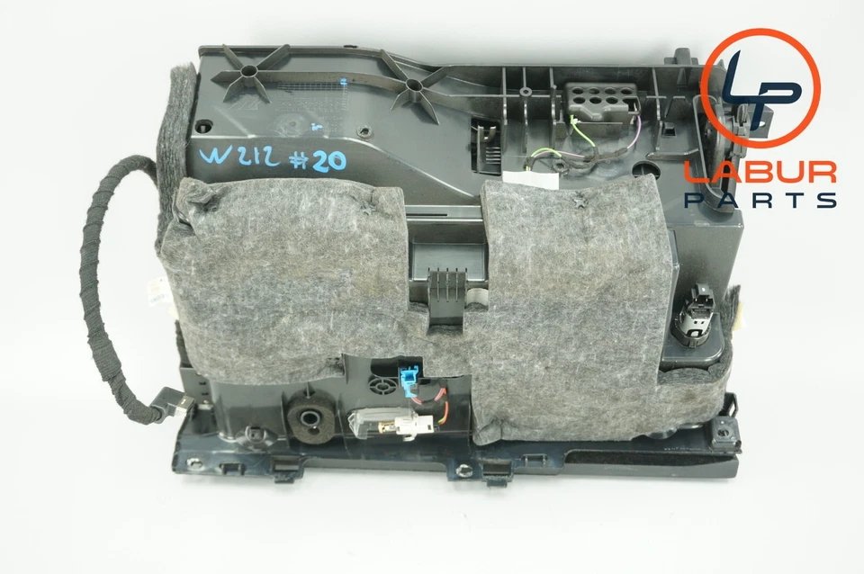 W212 10-16 Mercedes Clase E Salpicadero Guantera Compartimento de Almacenamiento Negro GB147 Foto 2 de 4