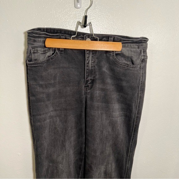 Picture 5 of 13