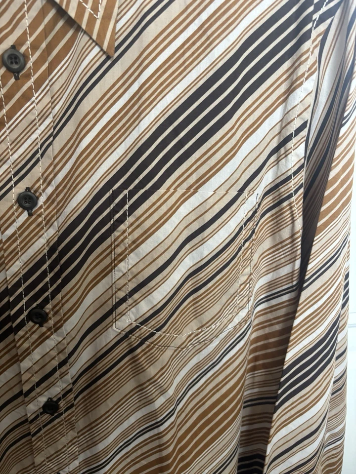 Prada Men’s Geometric Casual Button Down Shirt Size 42;16.5 - Изображение 2 из 4