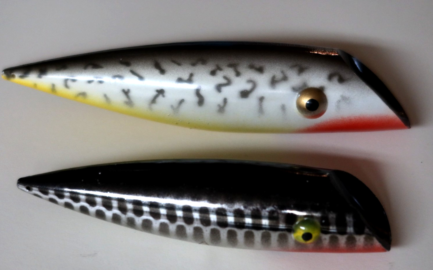 Vintage 2 pc Group  Unbranded Unmarked Salmon Fishing Lures Trolling Plugs - Image 2