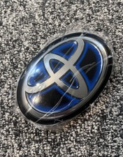 2021-2023 Toyota Sienna Front Grille Emblem Logo Radar Hybrid OEM 90975-C2022