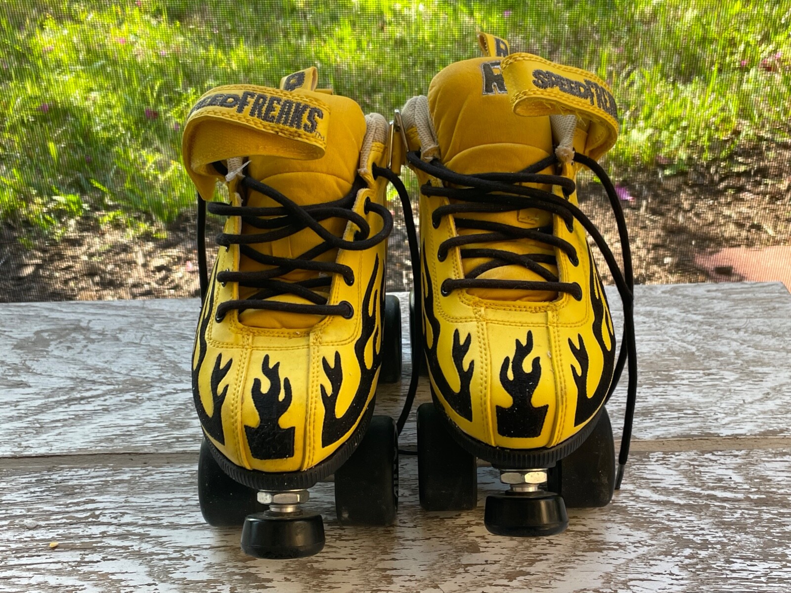 ROCK SPEED FREAKS Roller Skates Yellow w/Black Flames Size 6 Sure Grip