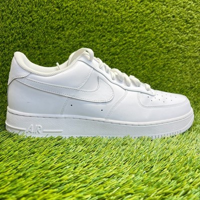 Nike Air Force 1 '07 Low Mens Size 13 White Athletic Lifestyle Shoes Sneakers