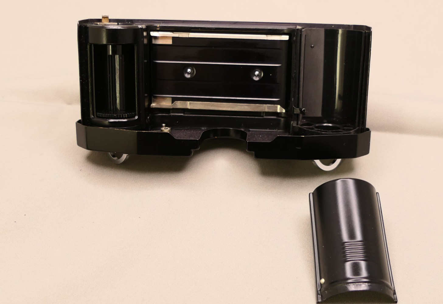 Zeiss Ikon Interchangeable film back for Contaflex 35mm film cameras