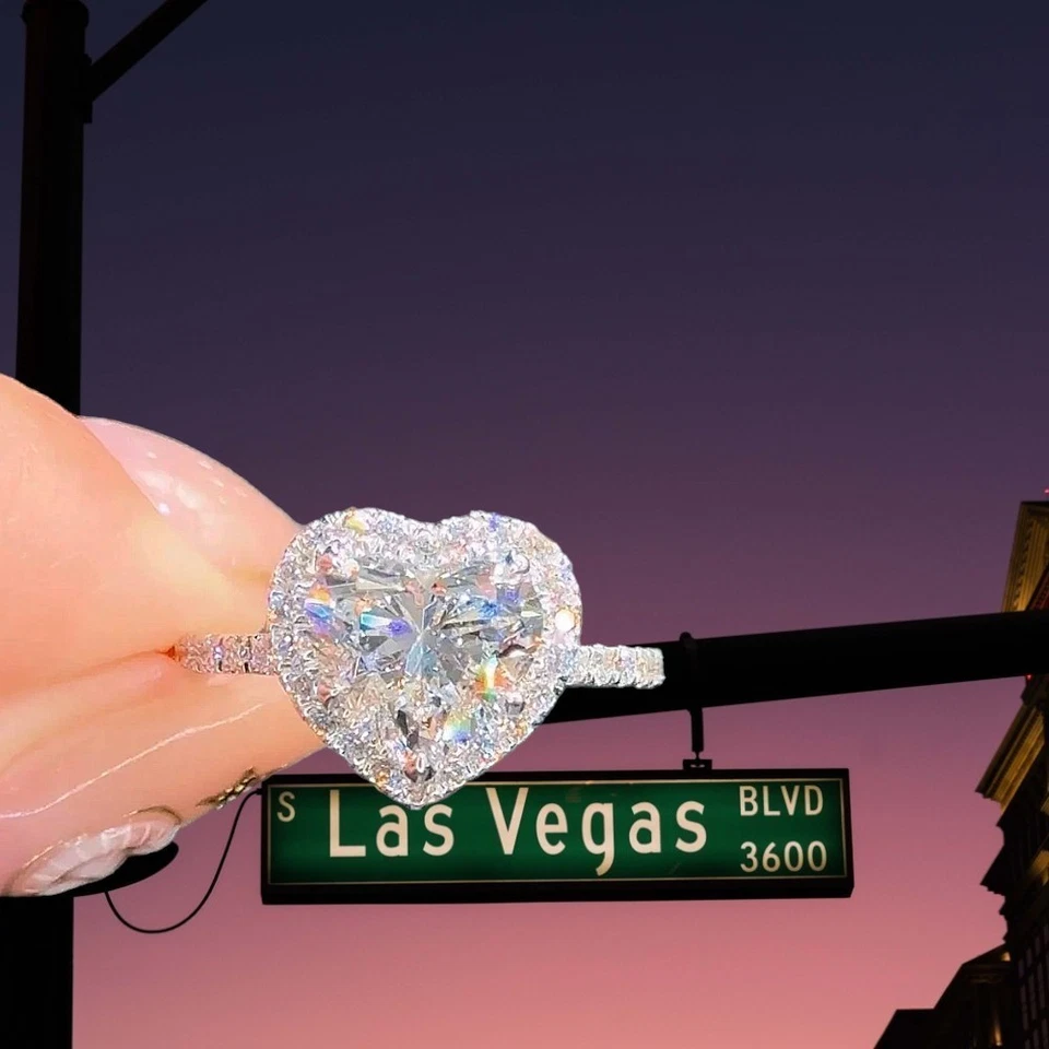 18k White Gold Ring Diamond Lab Grown Heart 2.8 Carat IGI Certified Size 5 6 7 8 - Image 3 of 4