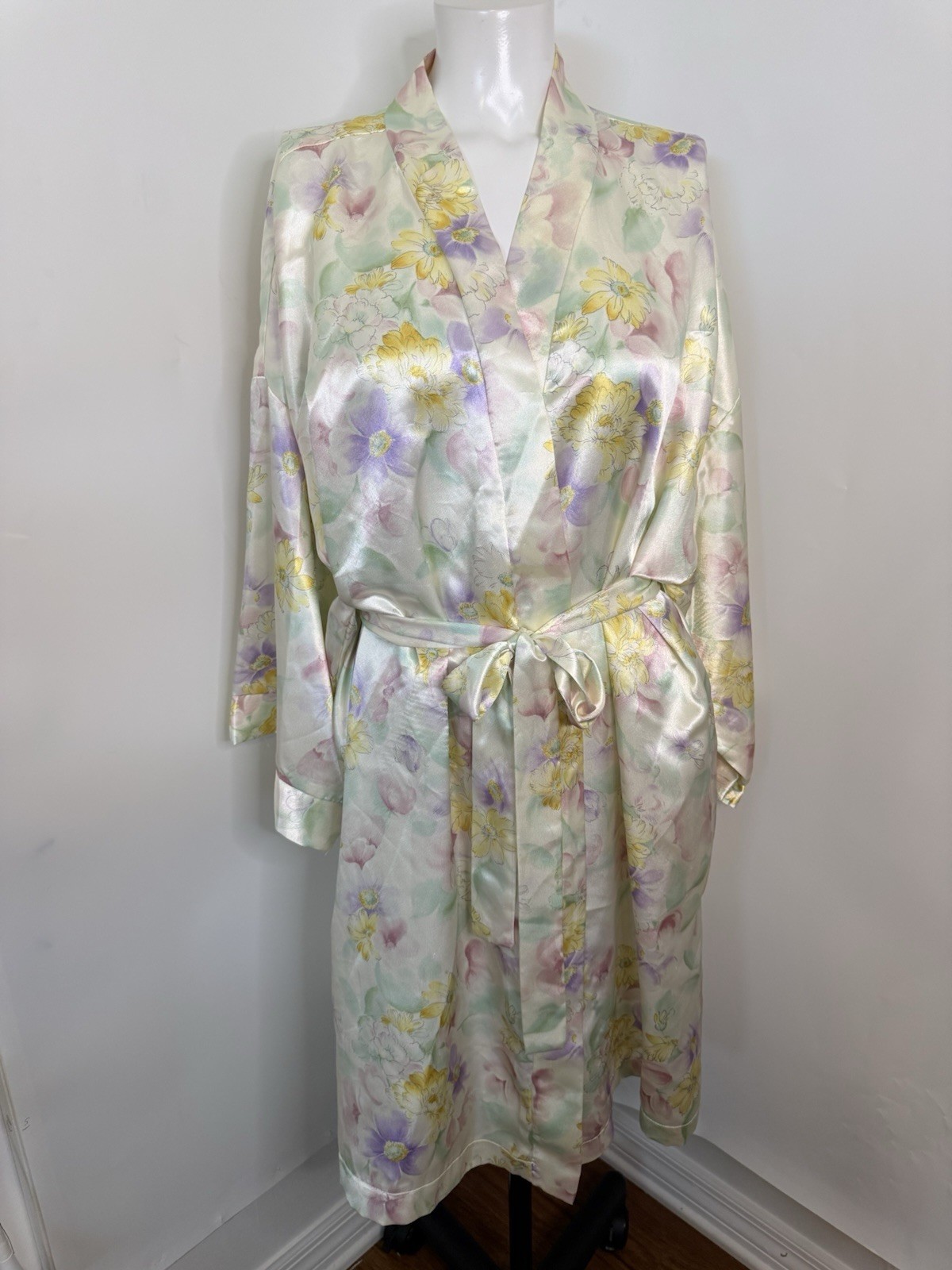 Dentelle M/L Floral Pastels Satin Robe Kimono Sty… - image 19