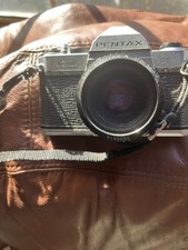 Pentax K1000 SE 35mm SLR film camera with a SMC Pentax-A 50mm 1:2 lens