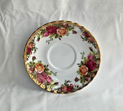 Royal Albert Old Country Roses Saucer (Only) for Teacup   Made in England
