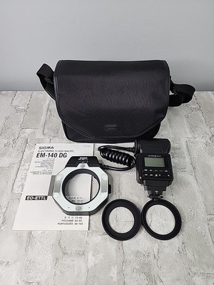 Sigma Electronic Flash Macro EM-140 DG E0-ETTL II w/ Case Manual & Adapters