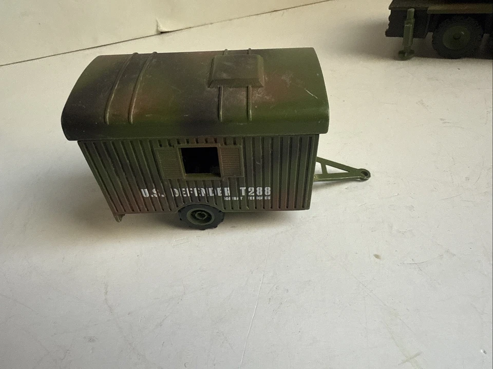 Smart Toys Lot Military Vehicles  (B10) - Image 2 of 4