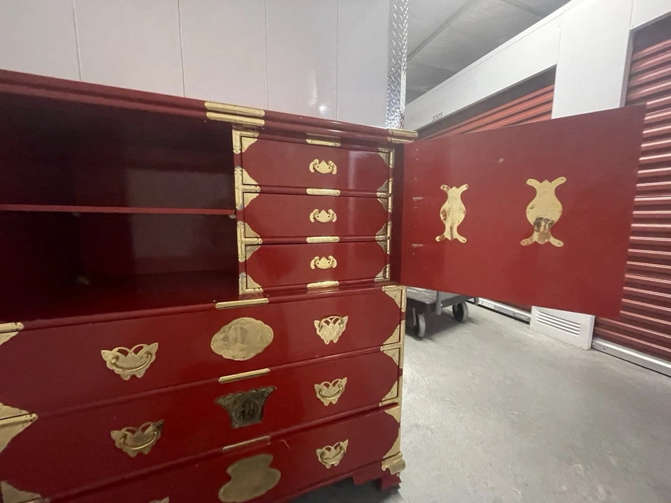 1950s Chinese Wedding Cabinet, Red Lacquer With Gold Plating/hinges - Image 3 of 3