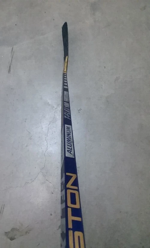 HOFer PHOENIX COYOTES Jeremy Roenick game-used, unbroken,auto'd Easton T-Flex 96 - Image 2 of 4