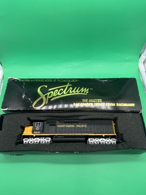 #ad Spectrum Bachmann 11624 Northern Pacific HO EMD SD45 Diesel Locomotive #3601 $135.00