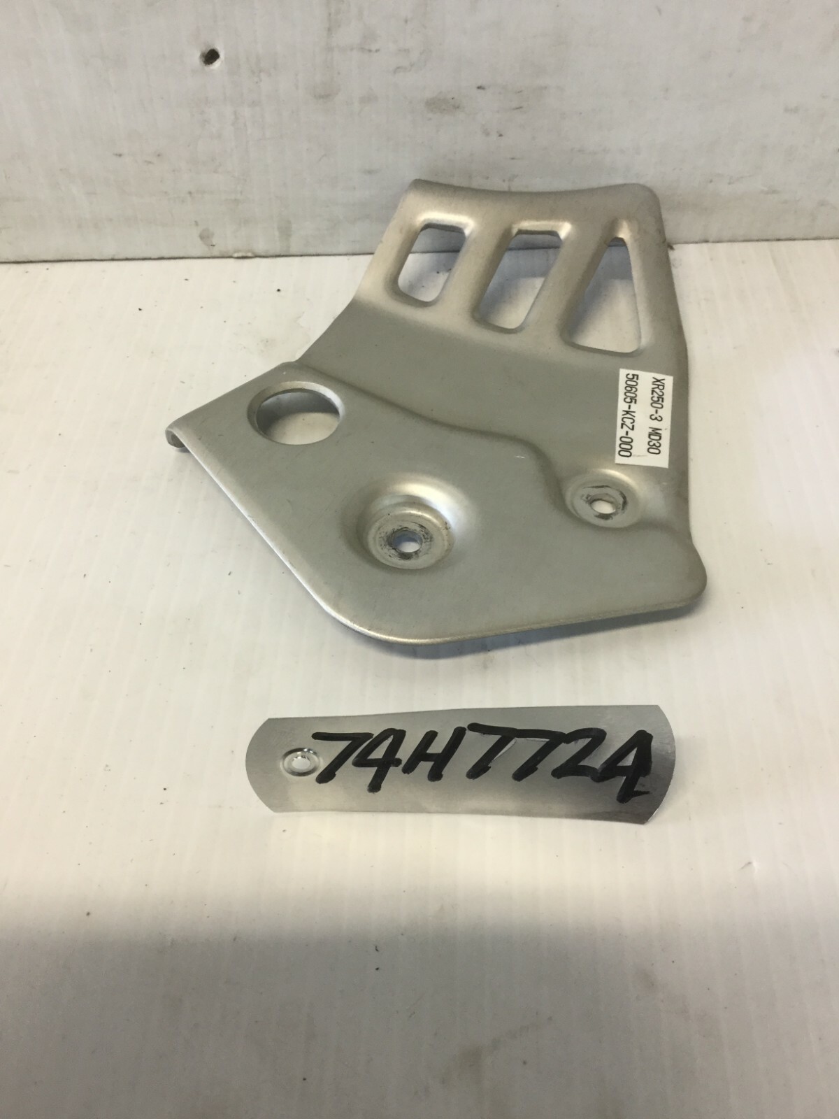 HONDA XR250 XR250 BAJA 00-07 MD30 REAR BRAKE MASTER CYLINDER GUARD LOT74 74H7724